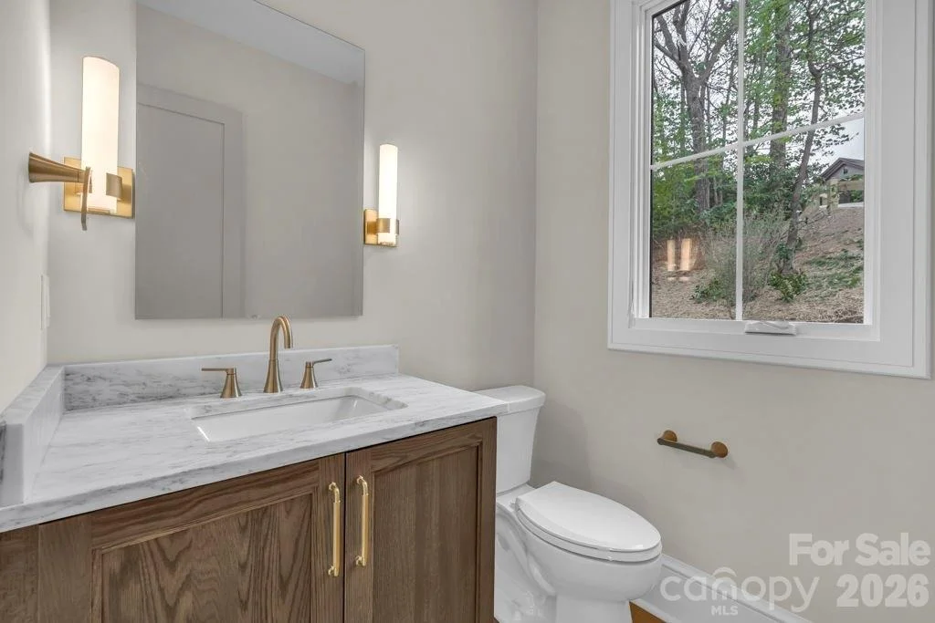 Photo of 380 Greystone Drive