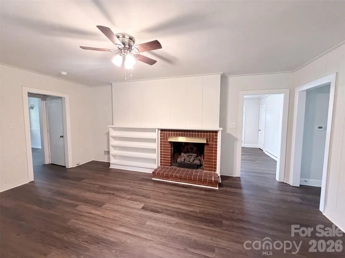 Photo of 411 Roy Eaker Road