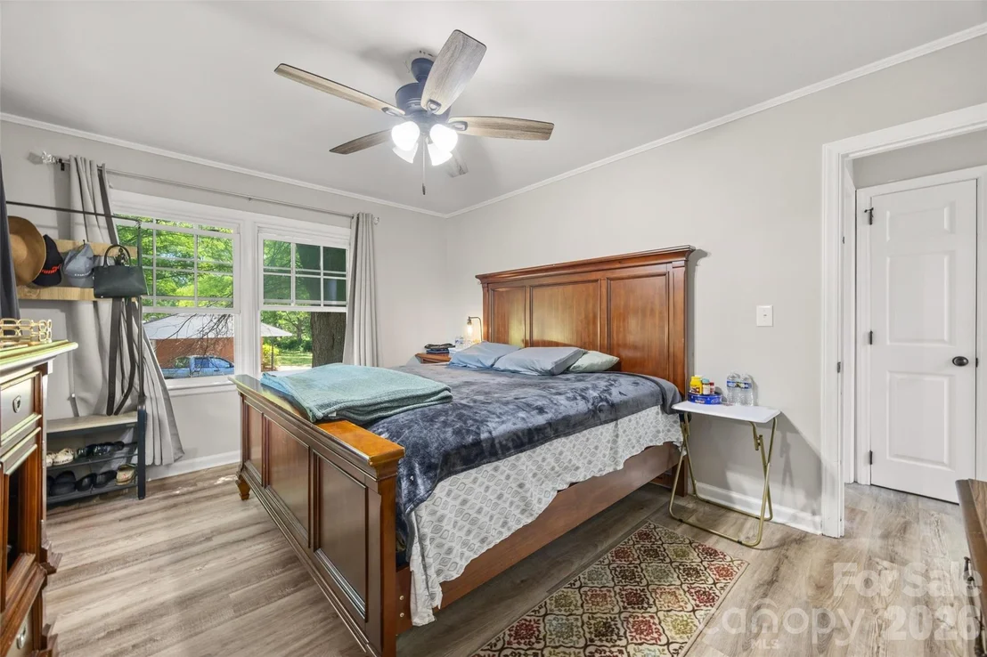 Photo of 2323 Hedgewood Circle