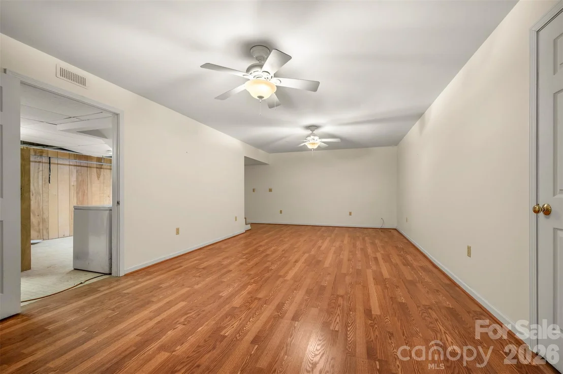 Photo of 176 Fox Run Lane