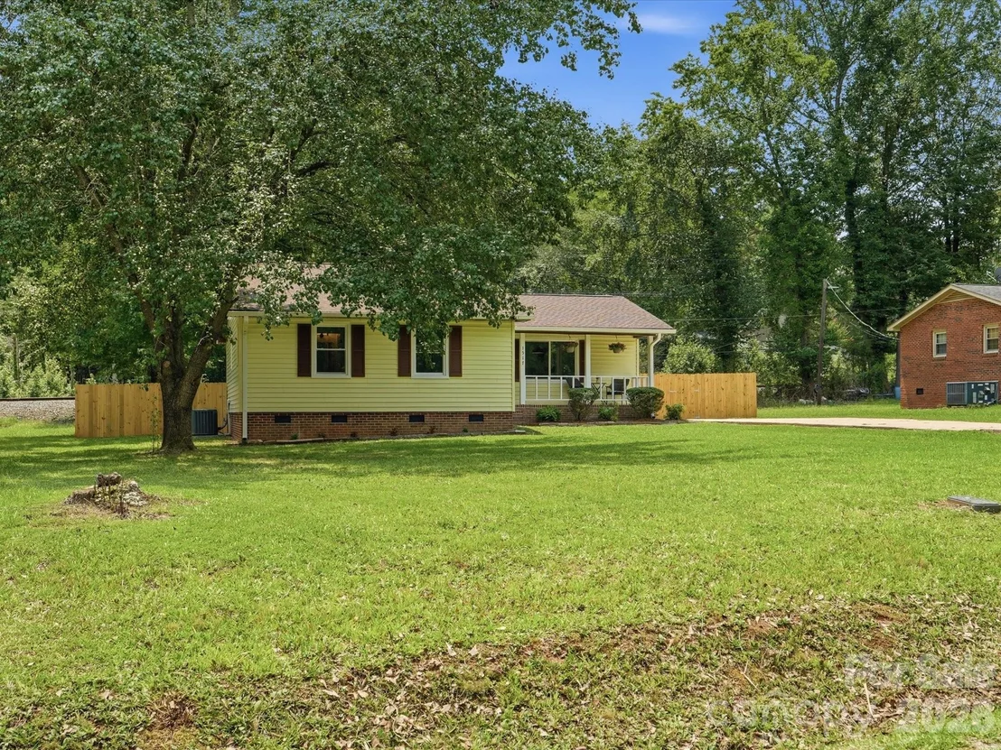 Photo of 1517 Chandler Place