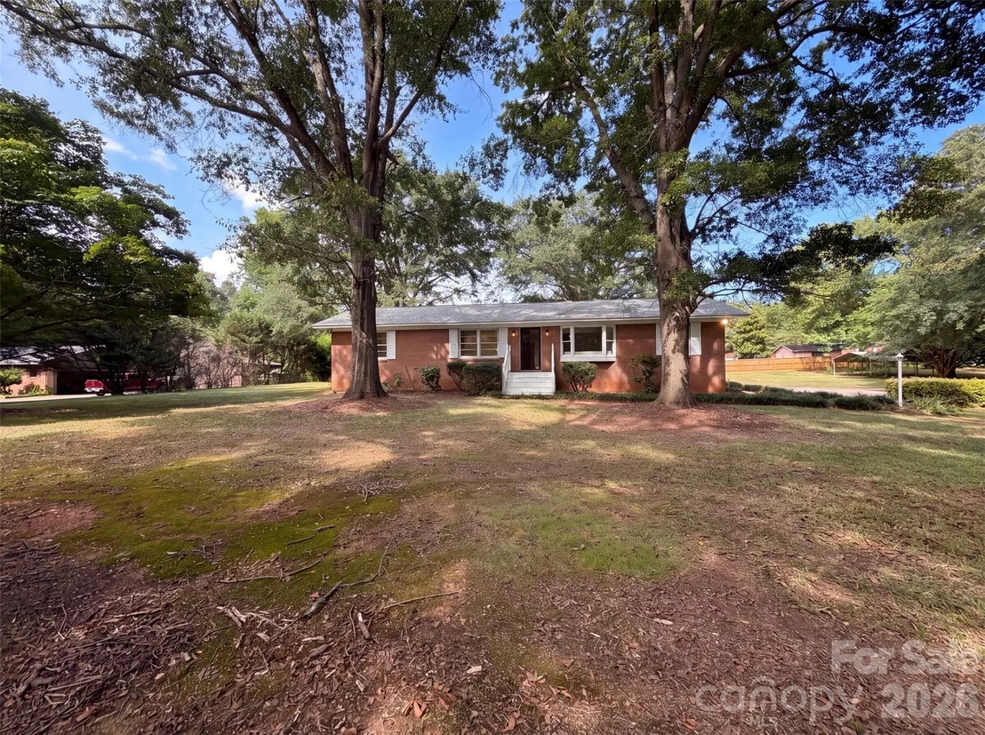 Photo of 1077 Allendale Circle