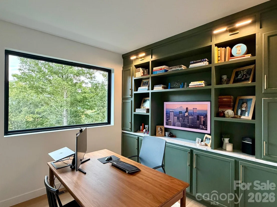 Photo of 70 Knobby Lane