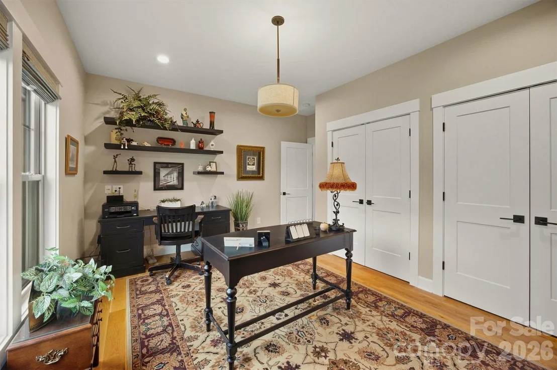 Photo of 124 Beechmont Drive
