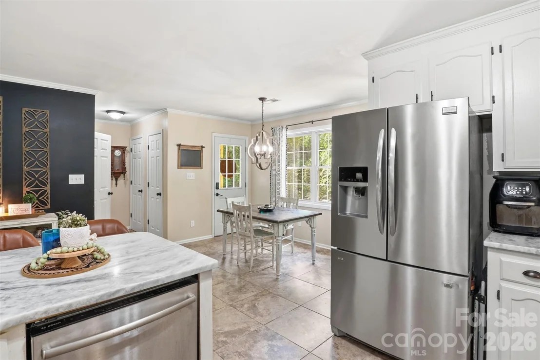 Photo of 1739 Westbrook Road