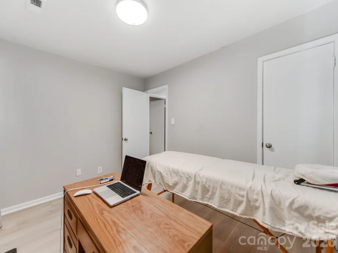 Photo of 4925 Springview Road