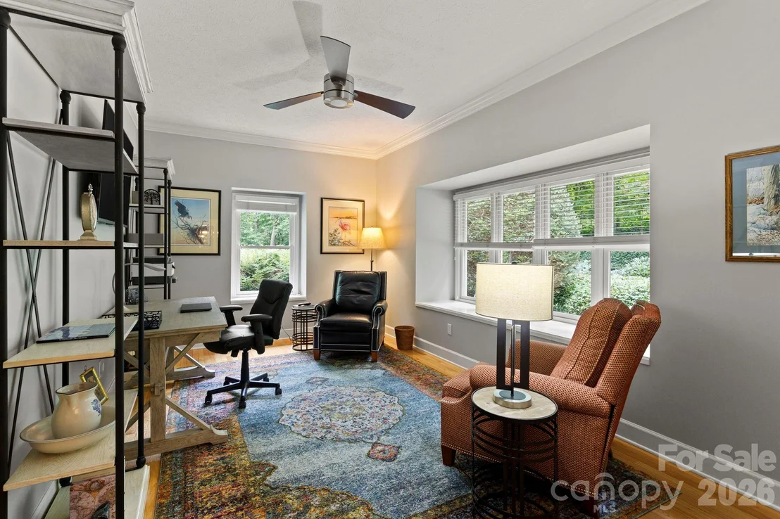 Photo of 324 Kenmure Drive