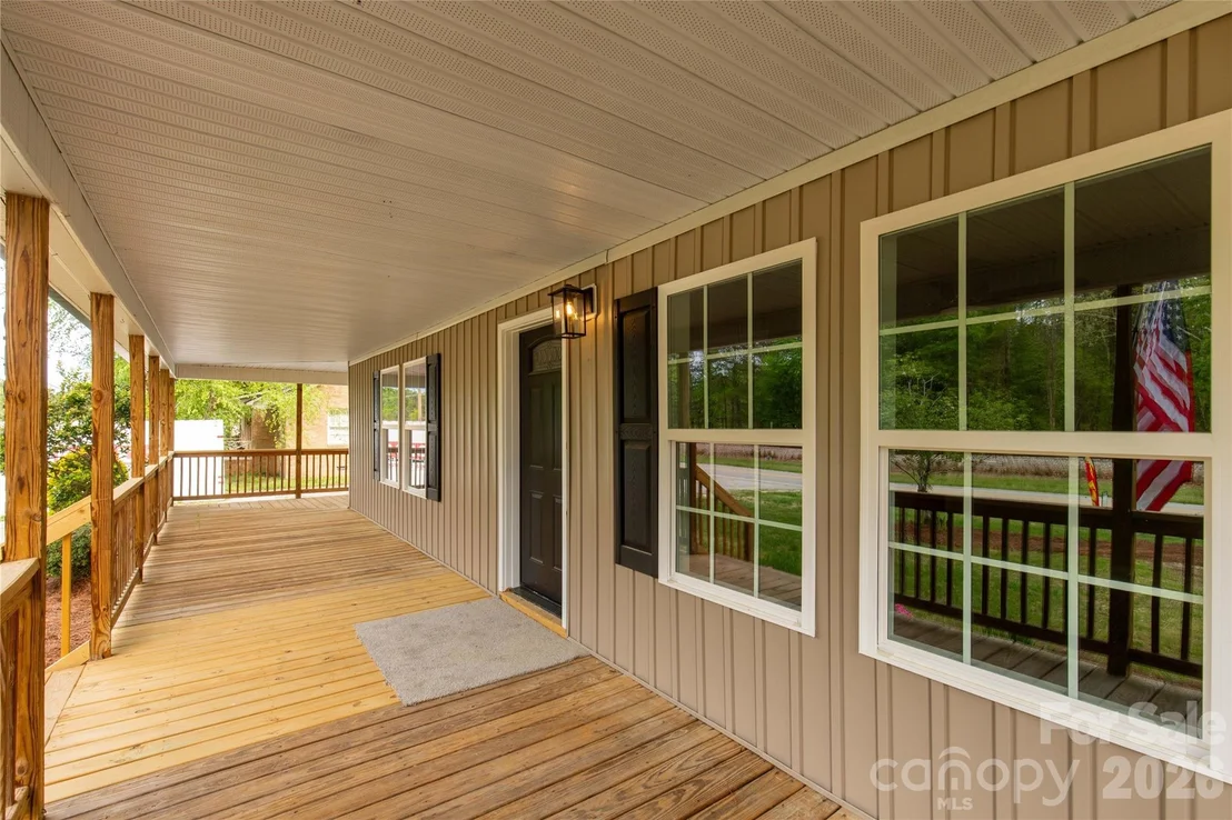 Photo of 2425 Kershaw Camden Highway