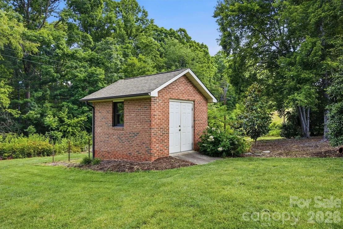 Photo of 232 Westwood Drive