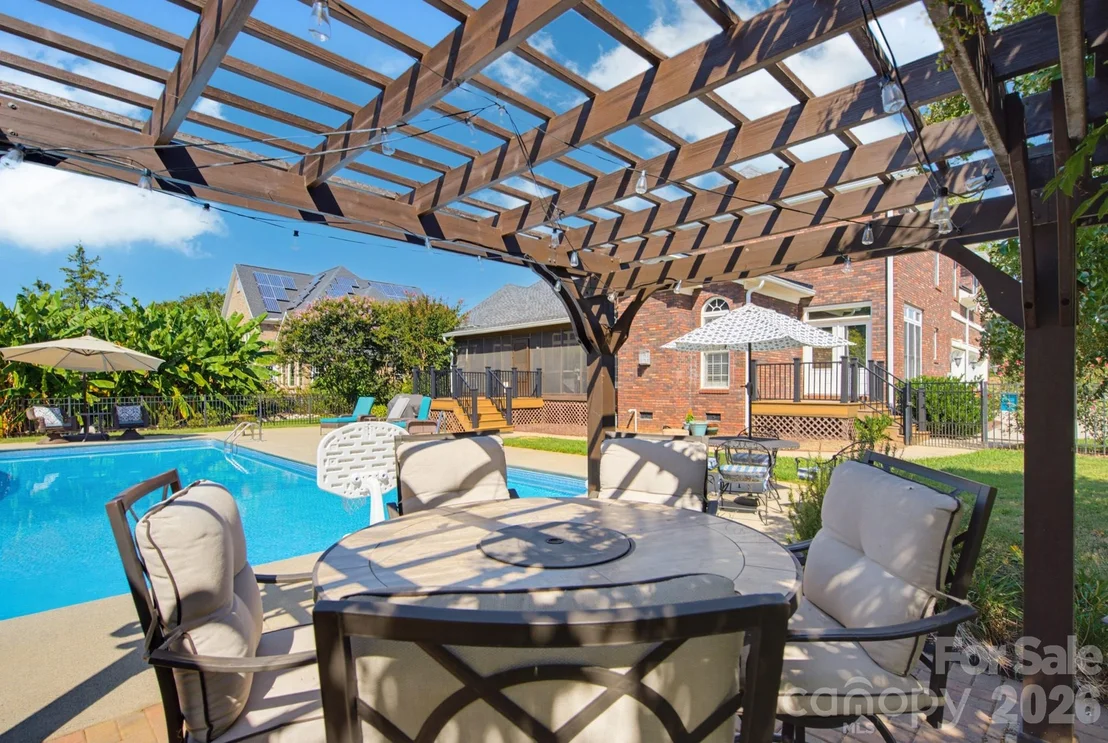 Photo of 1177 Springlake Road