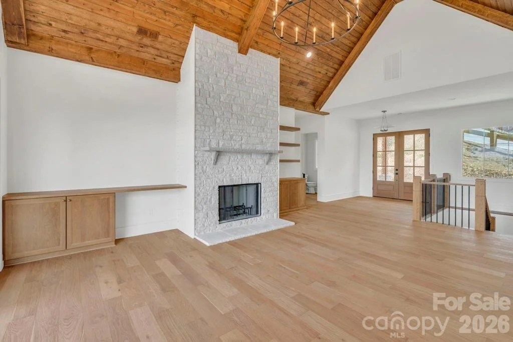 Photo of 380 Greystone Drive