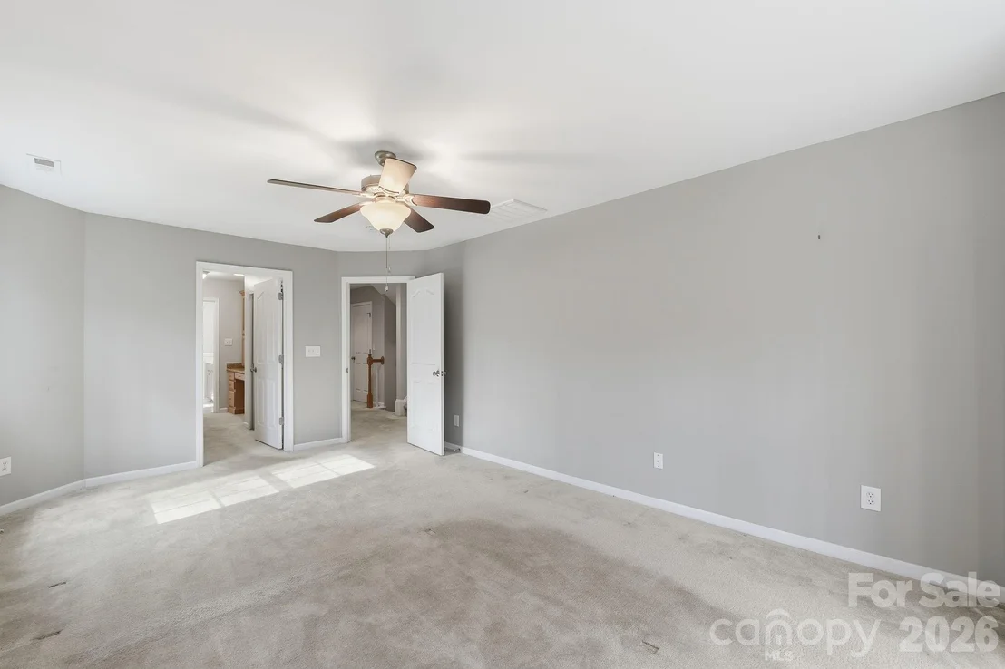 Photo of Unit 252 at 719 Deerbrook Lane