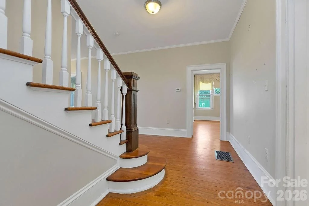 Photo of 208 Probart Street