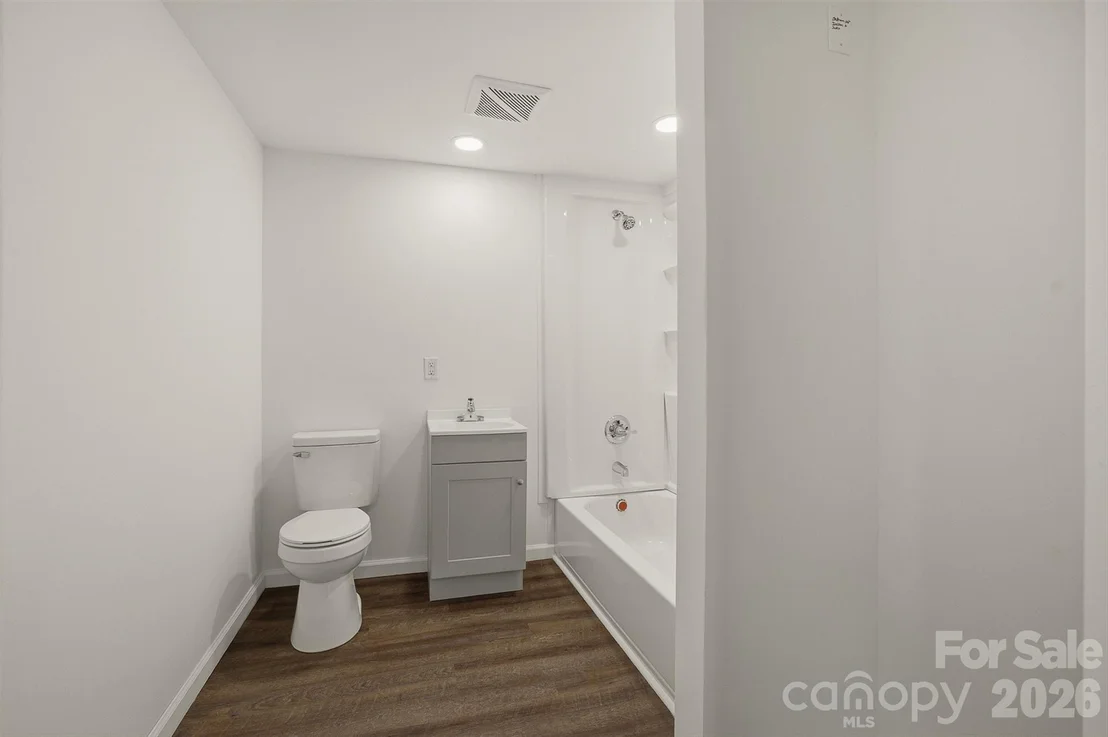 Photo of 223 W Park Drive