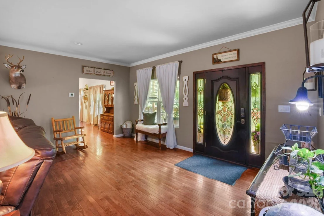 Photo of 90 King Road