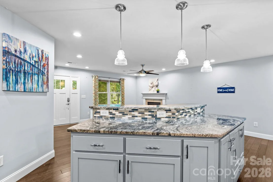 Photo of 465 Bonanza Drive