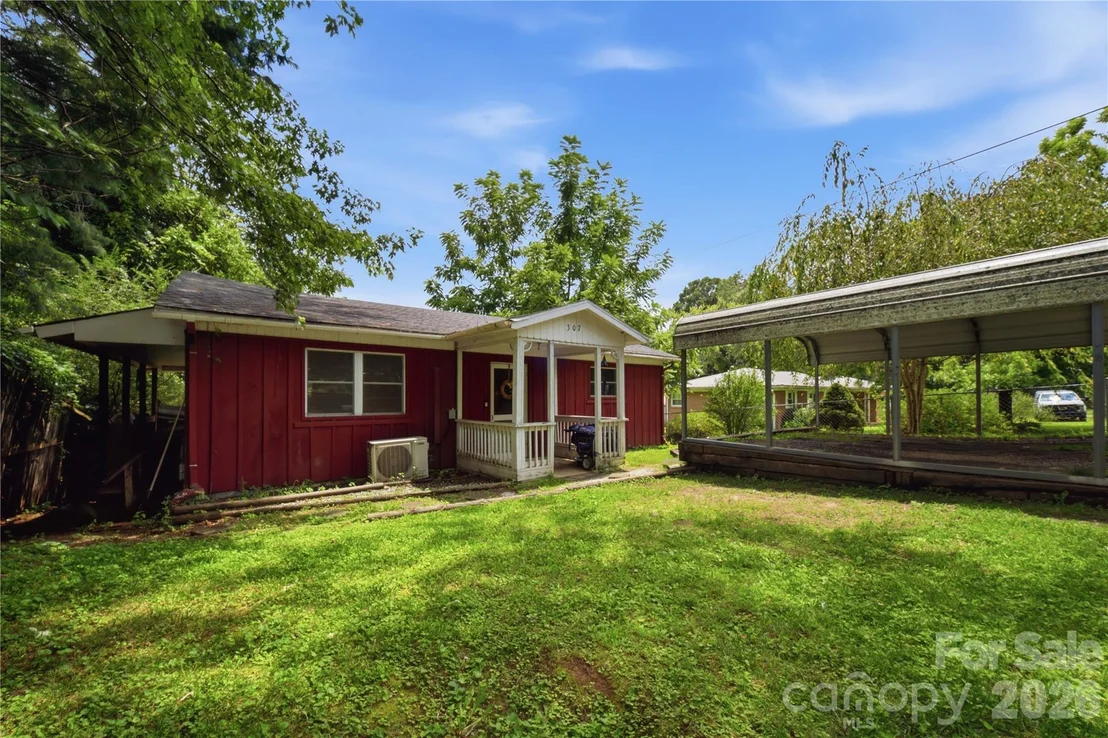 Photo of 307 Beverly Avenue