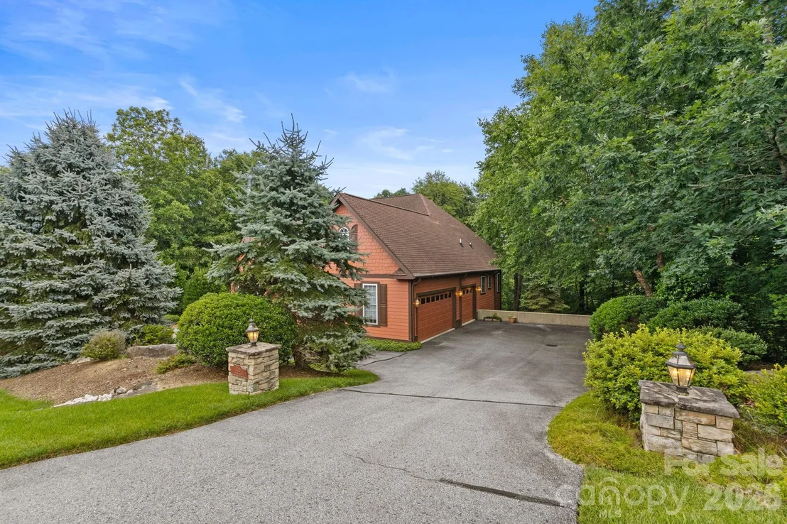 Photo of 100 Crestgrove Drive