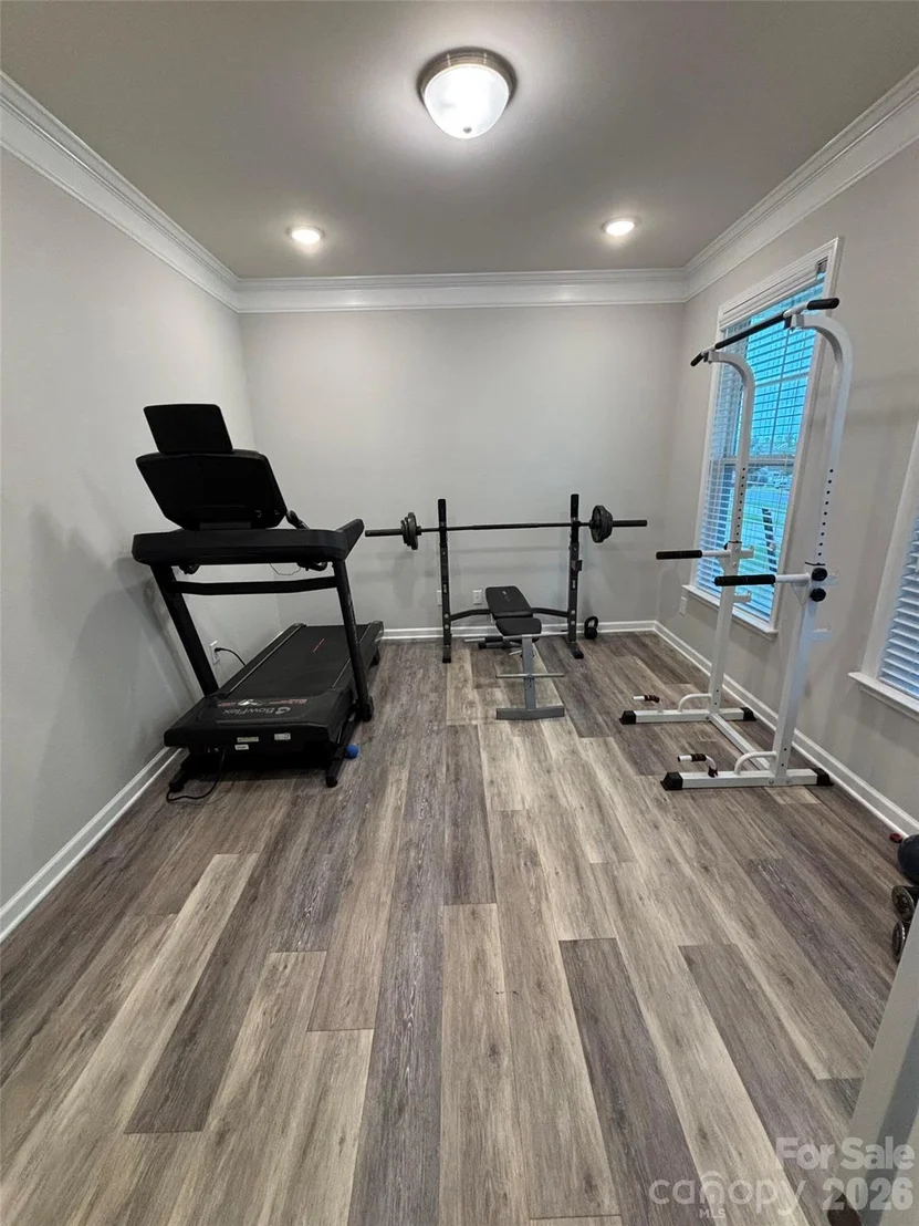 Photo of 5057 Devonshire Road