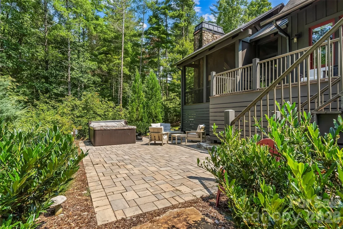 Photo of 3201 Donahue Drive