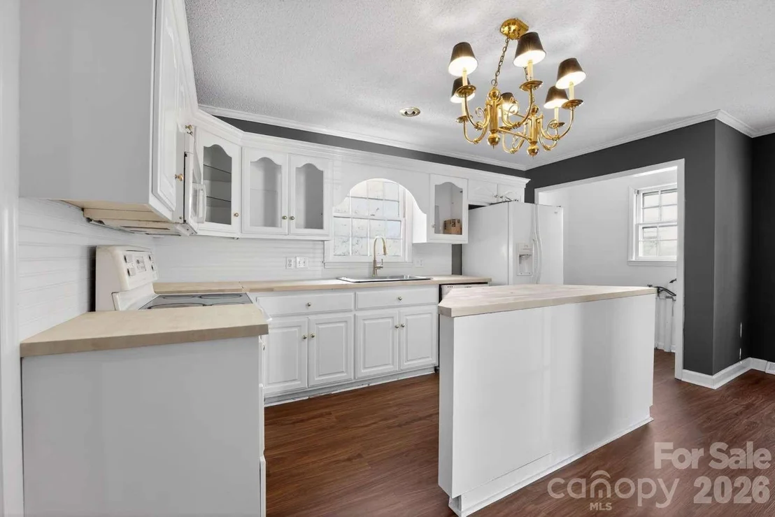 Photo of 2466 Downey Drive