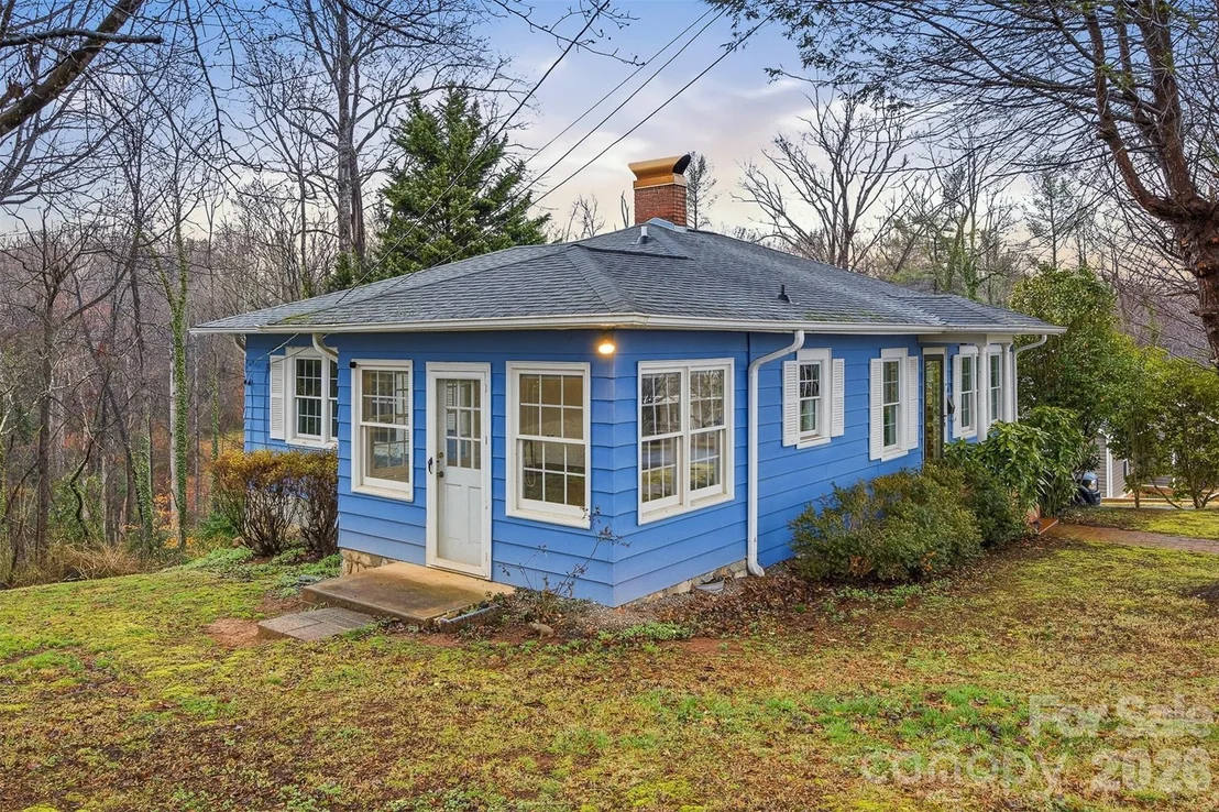 Photo of 44 Forest Avenue
