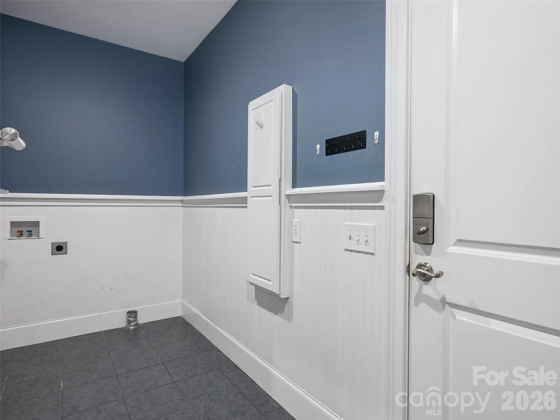 Photo of 620 N Highland Road