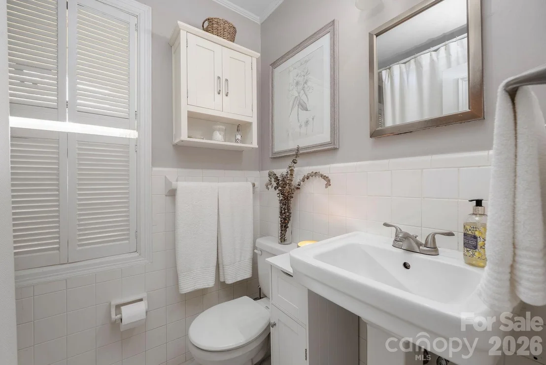 Photo of 4805 Murrayhill Road