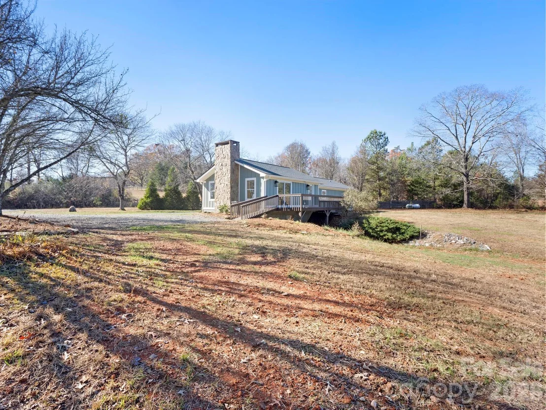 Photo of 100 Gilbert Road