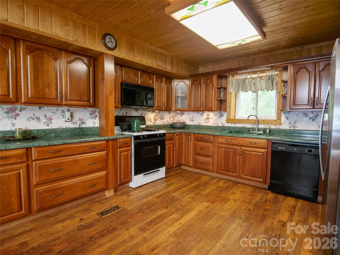 Photo of 386 Arrowhead Trail