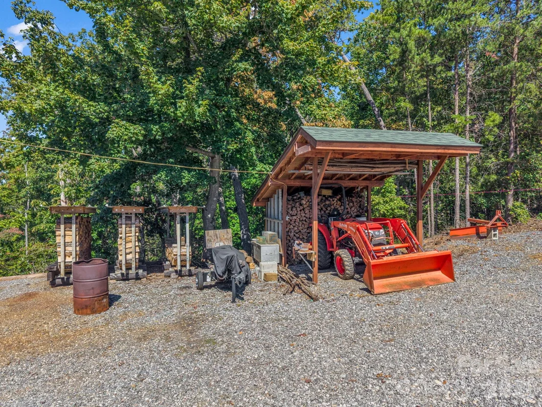 Photo of 762 Valley View Drive