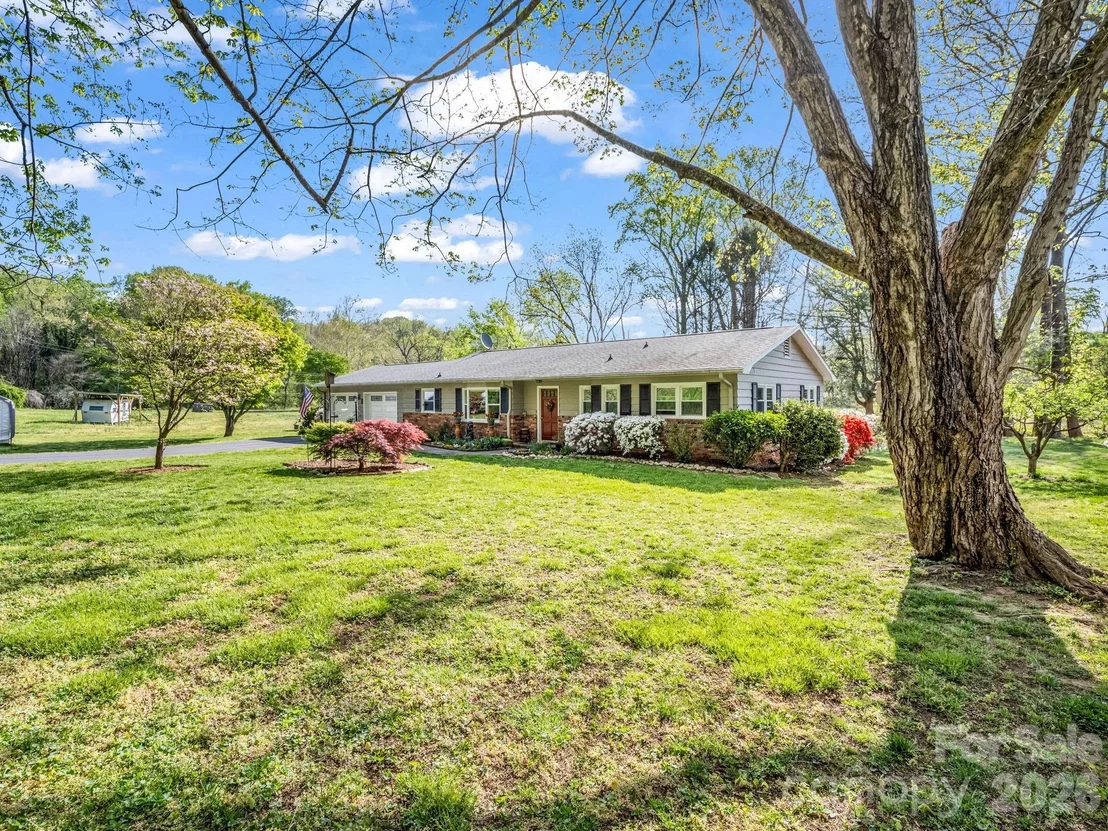 Photo of 120 Warrior Drive