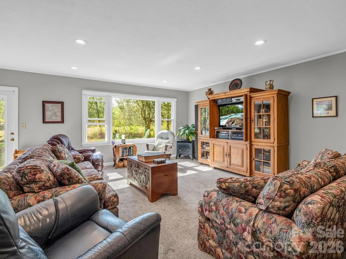Photo of 120 Warrior Drive