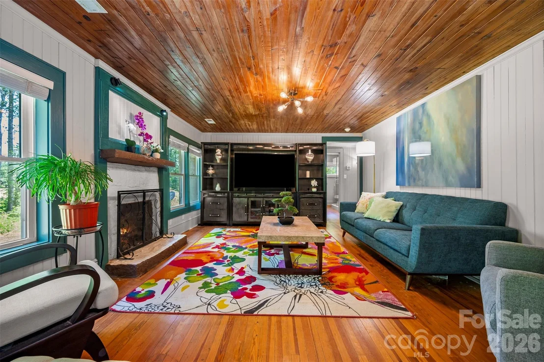Photo of 183-185 Rubin Thorne Road