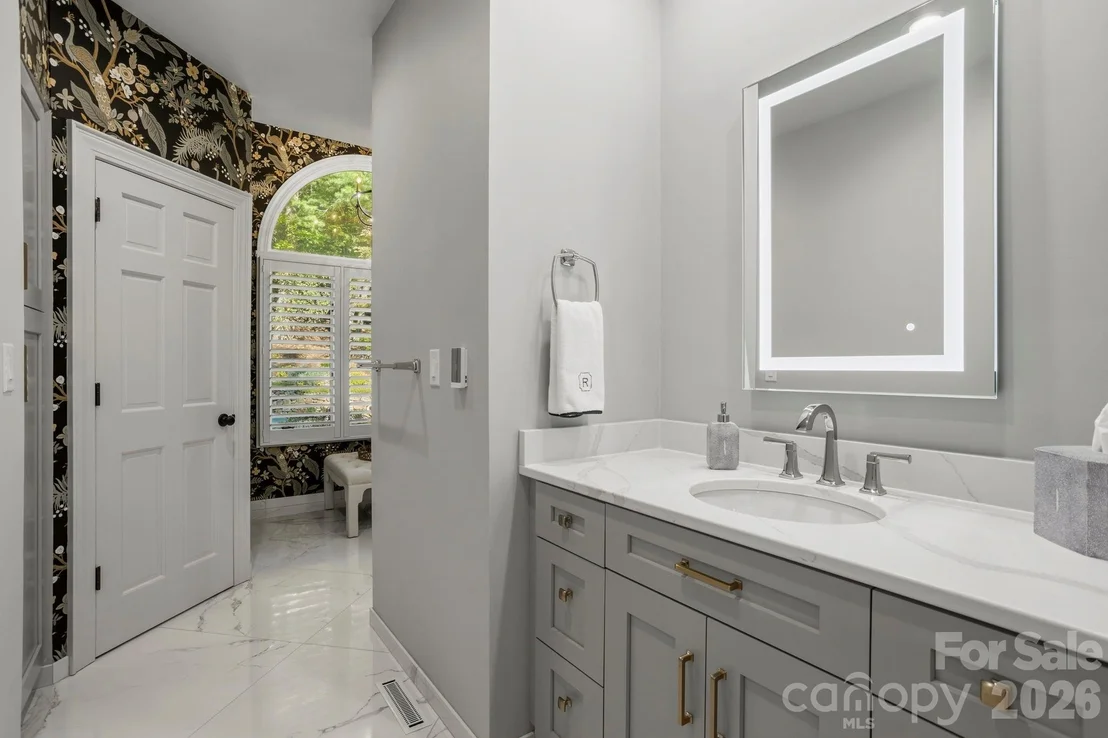 Photo of 308 Kenmure Drive