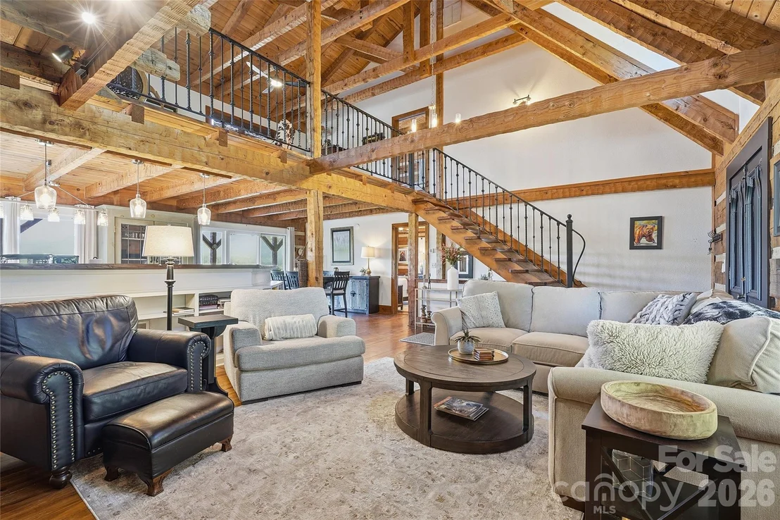 Photo of 723 N Highland Road