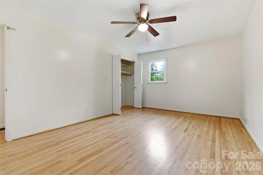 Photo of 123 Castleton Lane