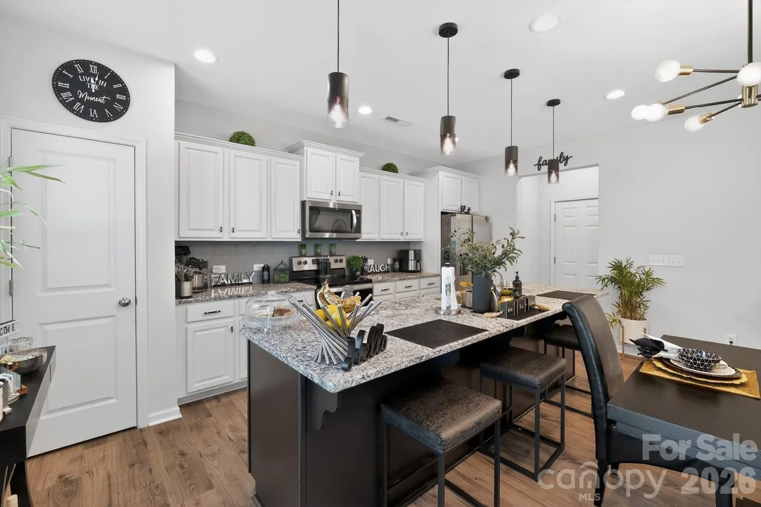 Photo of 1101 Freeman View Drive