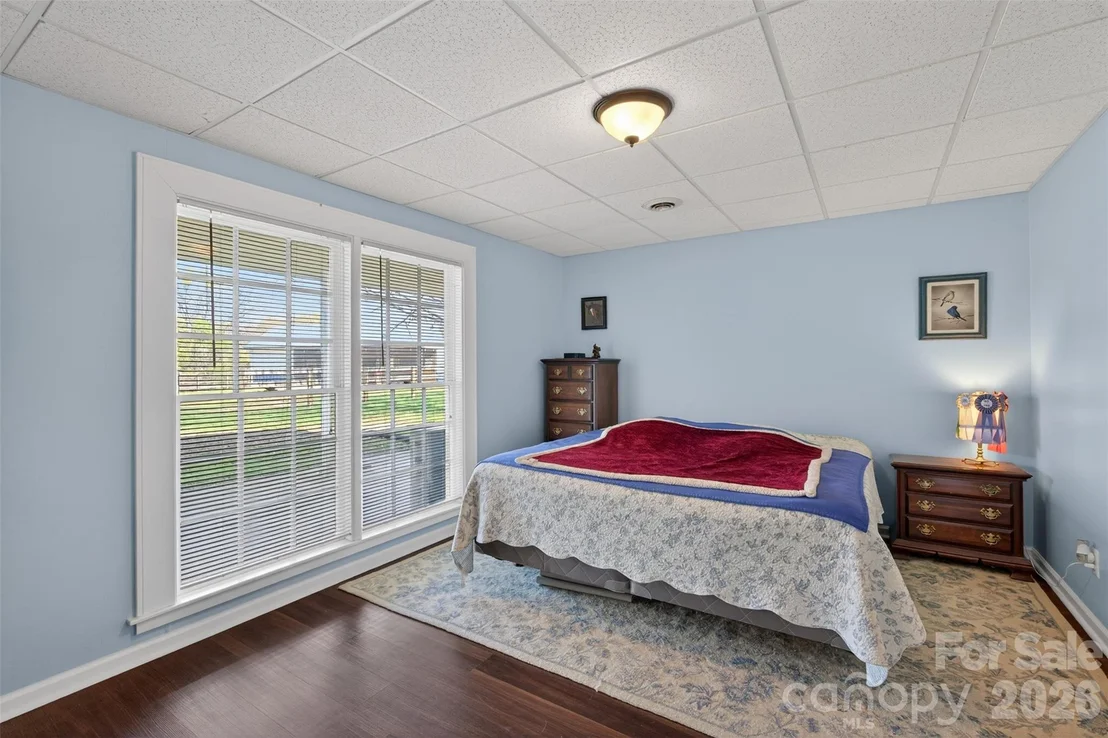Photo of 341 Ridings Road