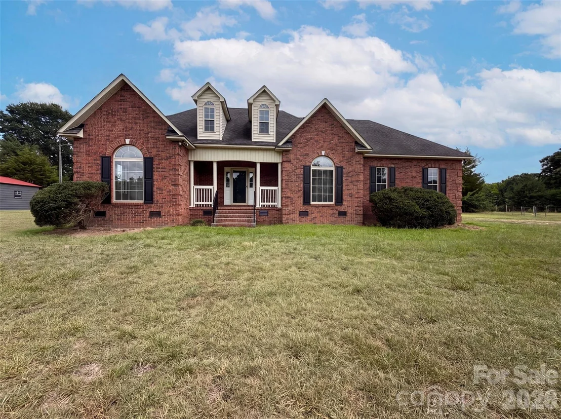 Photo of 972 Darby Road