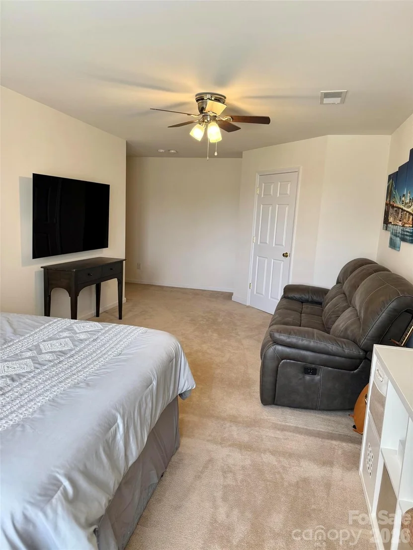 Photo of 2107 Heath Lake Drive