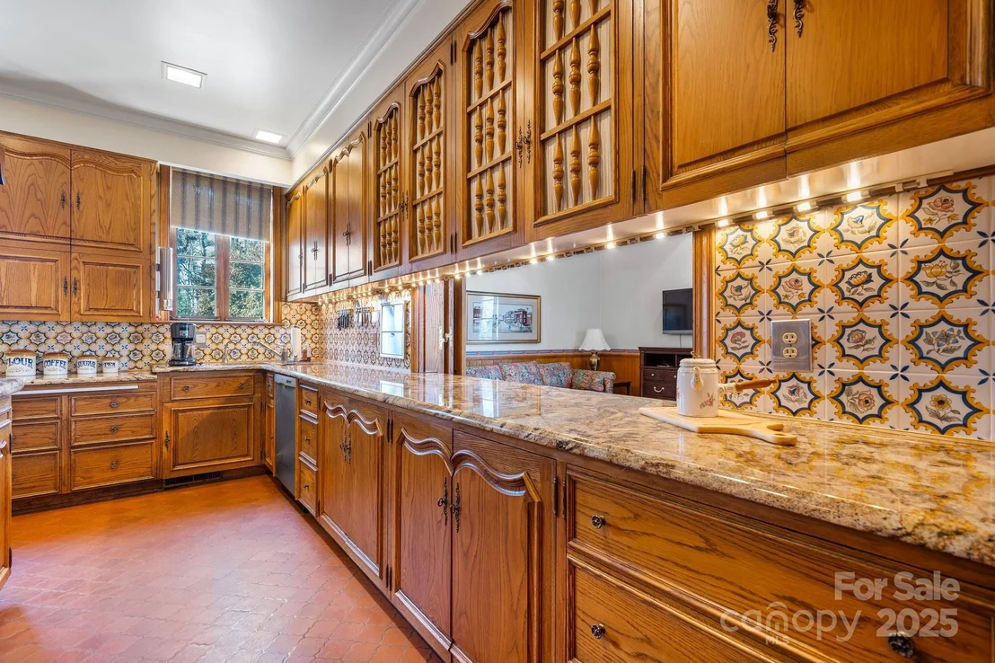 Photo of 135 Claron Place SE