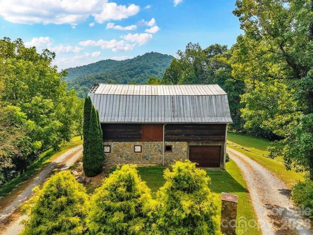 Photo of 501 John Ward Road