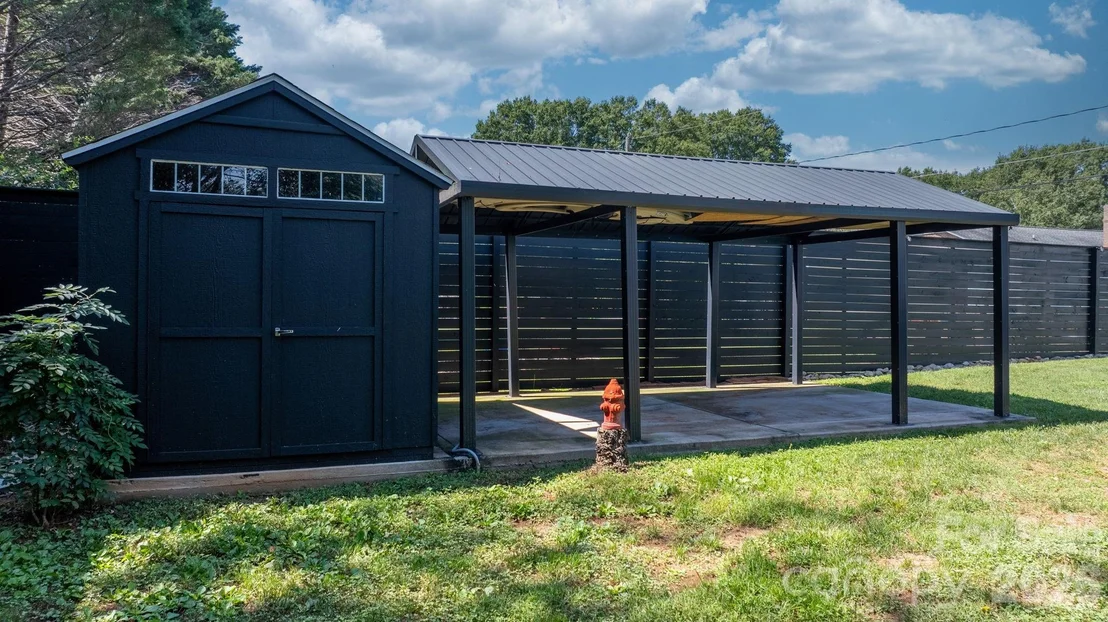 Photo of 5795 Valley Field Road