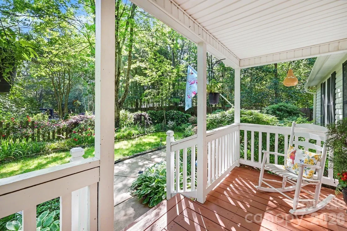 Photo of 10112 Idlewild Road