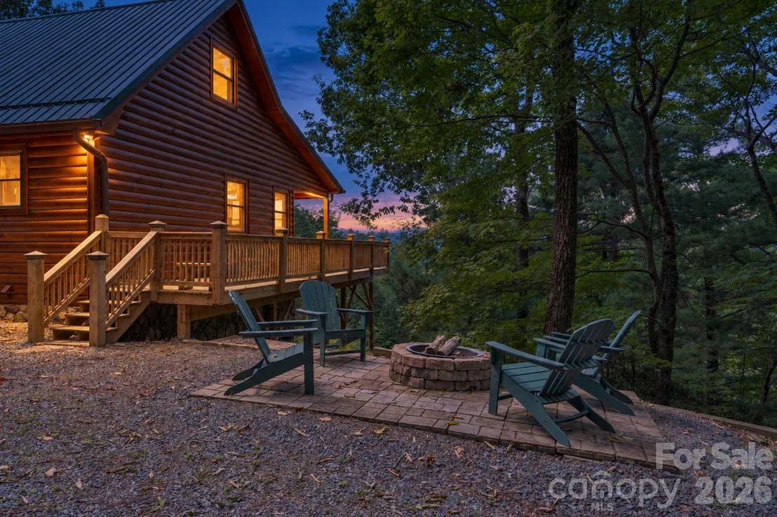Photo of 4880 Nightingale Lane
