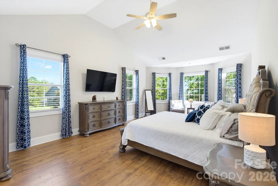 Photo of 3060 Feathers Drive