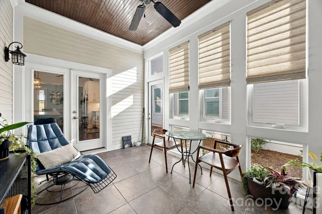 Photo of 720 Loretto Lane