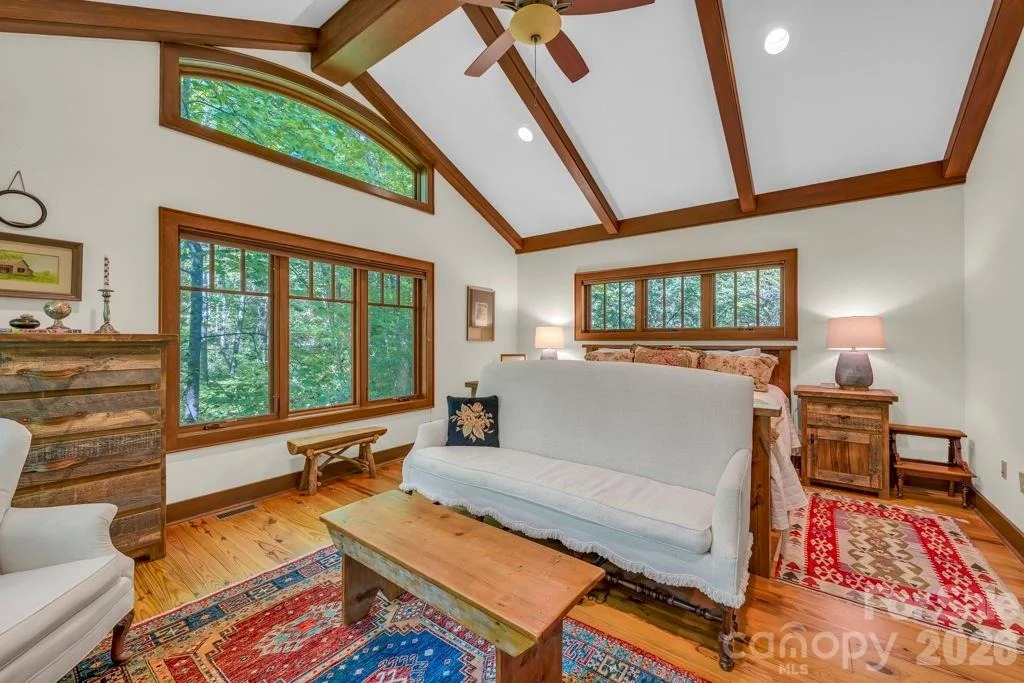 Photo of 355 Oakley Green None