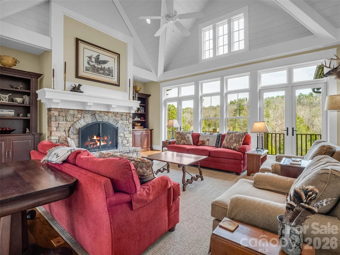 Photo of 565 Chestertown Drive